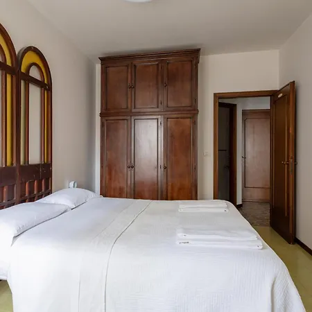 Boutique Ca Tulles 托里德尔贝纳科