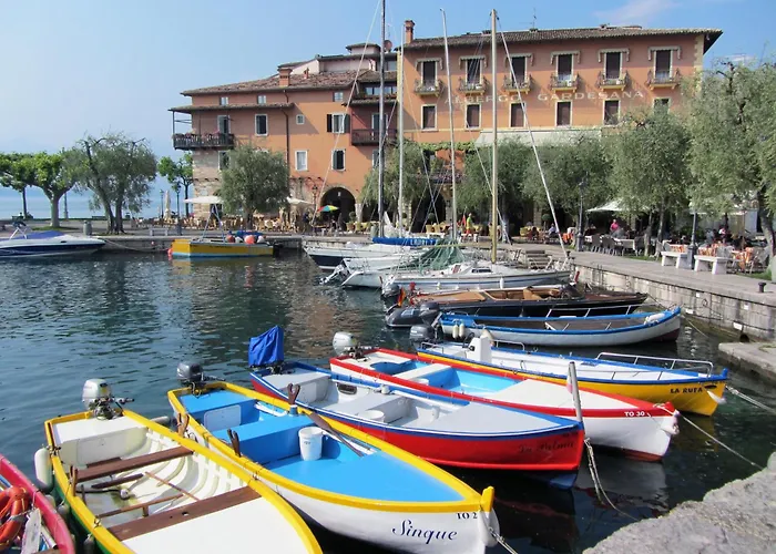 Boutique Ca Tulles 托里德尔贝纳科